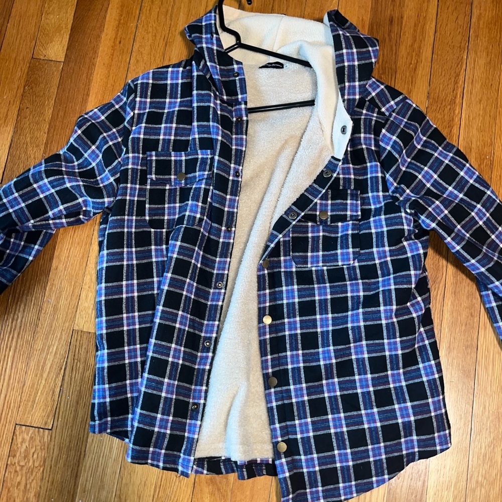Something Borrowed Mens Medium Fuzzy Flannel with hood